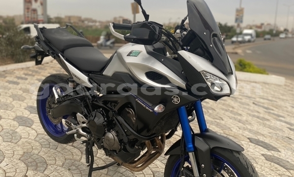 Acheter Import Moto Yamaha TRACER Gris à Dakar, Dakar Acheter Import Moto Yamaha TRACER Gris à Dakar, Dakar