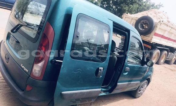 Acheter Occasion Voiture Renault Kangoo Vert à Touba, Diourbel Acheter Occasion Voiture Renault Kangoo Vert à Touba, Diourbel
