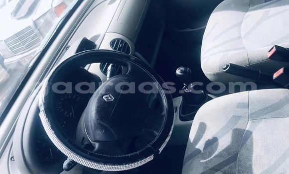 Acheter Occasion Voiture Renault Kangoo Vert à Touba, Diourbel Acheter Occasion Voiture Renault Kangoo Vert à Touba, Diourbel