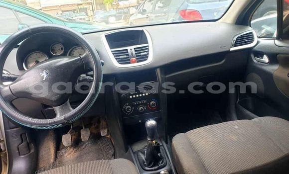 Acheter Occasion Voiture Peugeot 207 Blanc à Touba, Diourbel Acheter Occasion Voiture Peugeot 207 Blanc à Touba, Diourbel