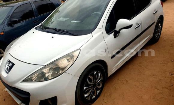 Acheter Occasion Voiture Peugeot 207 Blanc à Touba, Diourbel Acheter Occasion Voiture Peugeot 207 Blanc à Touba, Diourbel