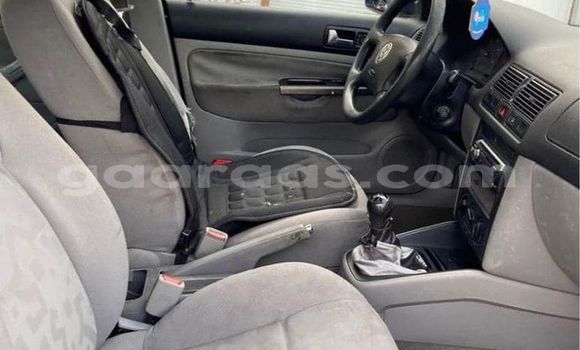 Dieundeu Occasion Volkswagen Golf Blue Auto in Touba in Diourbel Dieundeu Occasion Volkswagen Golf Blue Auto in Touba in Diourbel