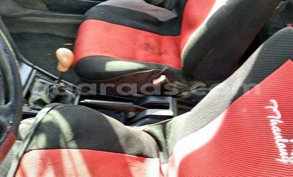 Dieundeu Occasion Peugeot 405 Silver Auto in Touba in Diourbel Dieundeu Occasion Peugeot 405 Silver Auto in Touba in Diourbel