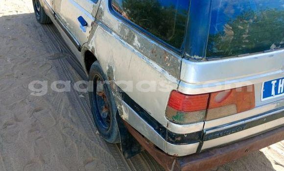 Dieundeu Occasion Peugeot 405 Silver Auto in Touba in Diourbel Dieundeu Occasion Peugeot 405 Silver Auto in Touba in Diourbel
