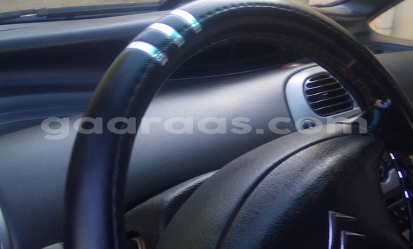 Acheter Occasion Voiture Citroen Xsara Picasso Rouge à Tivaouane, Région de Thiès Acheter Occasion Voiture Citroen Xsara Picasso Rouge à Tivaouane, Région de Thiès