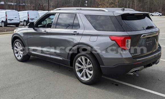 Buy Import Ford Explorer Silver Car in Dakar in Dakar Buy Import Ford Explorer Silver Car in Dakar in Dakar