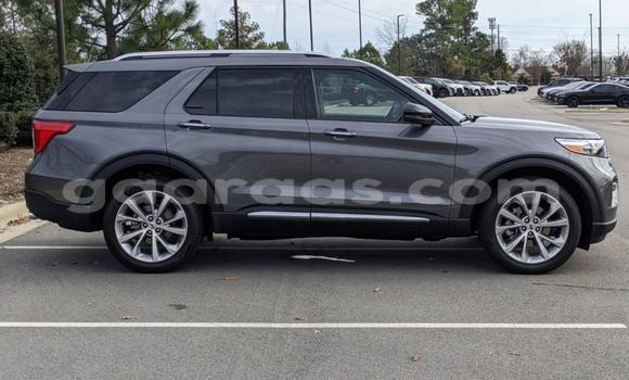 Buy Import Ford Explorer Silver Car in Dakar in Dakar Buy Import Ford Explorer Silver Car in Dakar in Dakar