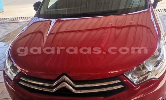 Acheter Import Voiture Citroen C4 Rouge à Dakar, Dakar Acheter Import Voiture Citroen C4 Rouge à Dakar, Dakar
