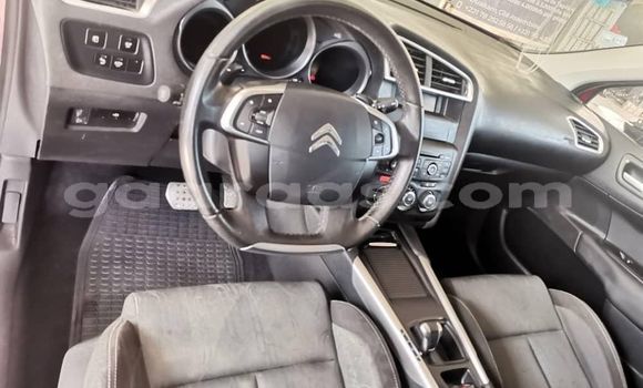 Acheter Import Voiture Citroen C4 Rouge à Dakar, Dakar Acheter Import Voiture Citroen C4 Rouge à Dakar, Dakar