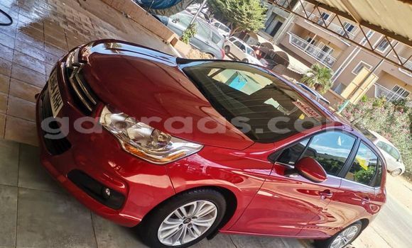 Acheter Import Voiture Citroen C4 Rouge à Dakar, Dakar Acheter Import Voiture Citroen C4 Rouge à Dakar, Dakar