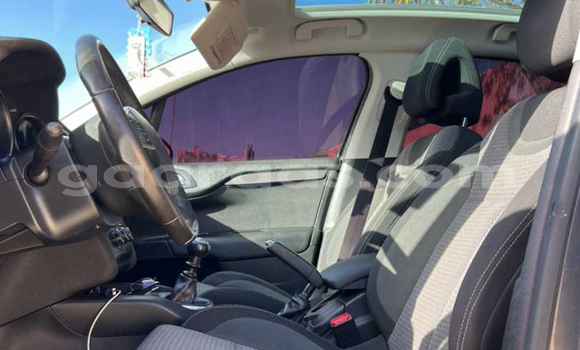 Acheter Import Voiture Citroen C4 Gris à Dakar, Dakar Acheter Import Voiture Citroen C4 Gris à Dakar, Dakar