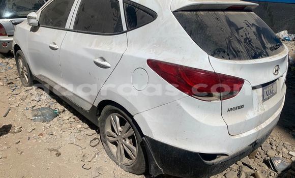 Dieundeu Occasion Hyundai Tucson White Auto in Dakar in Dakar Dieundeu Occasion Hyundai Tucson White Auto in Dakar in Dakar