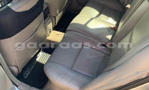 Buy Used Toyota Avensis Silver Car in Dakar in Dakar Buy Used Toyota Avensis Silver Car in Dakar in Dakar