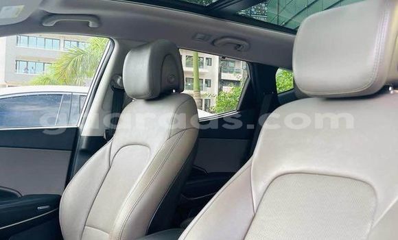 Buy Used Hyundai Santa Fe Other Car in Dakar in Dakar Buy Used Hyundai Santa Fe Other Car in Dakar in Dakar