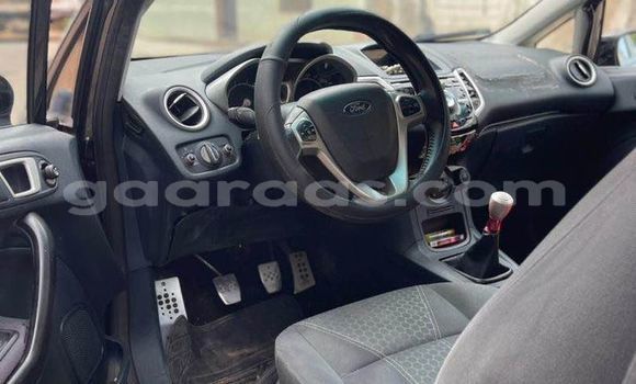 Acheter Occasion Voiture Ford Fiesta Noir à Dakar, Dakar Acheter Occasion Voiture Ford Fiesta Noir à Dakar, Dakar