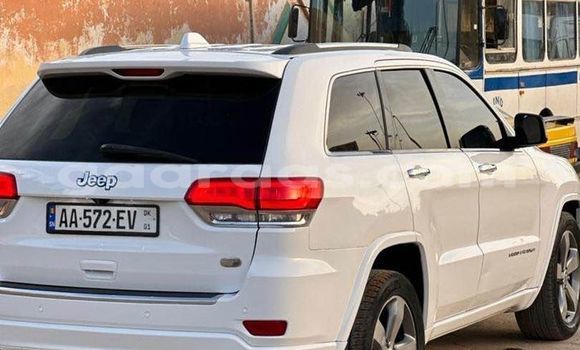 Acheter Occasion Voiture Jeep Grand Cherokee Blanc à Dakar, Dakar Acheter Occasion Voiture Jeep Grand Cherokee Blanc à Dakar, Dakar