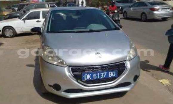 Acheter Occasion Voiture Peugeot 208 Gris à Dakar, Dakar Acheter Occasion Voiture Peugeot 208 Gris à Dakar, Dakar