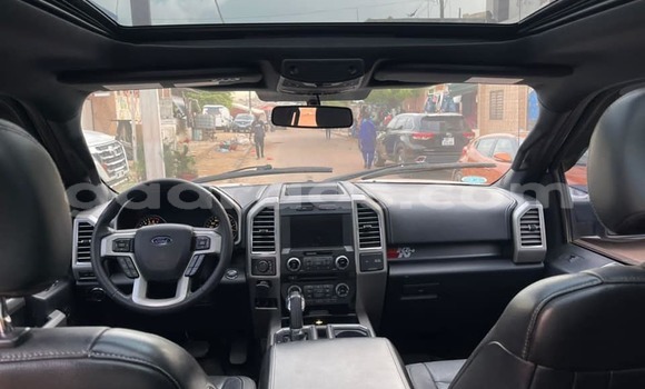 Dieundeu Occasion Ford F–150 White Auto in Dakar in Dakar Dieundeu Occasion Ford F–150 White Auto in Dakar in Dakar