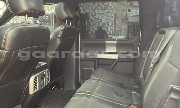 Dieundeu Occasion Ford F–150 White Auto in Dakar in Dakar Dieundeu Occasion Ford F–150 White Auto in Dakar in Dakar