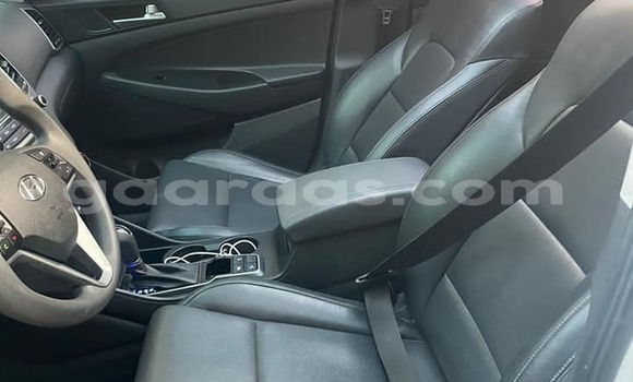 Dieundeu Occasion Hyundai Tucson White Auto in Dakar in Dakar Dieundeu Occasion Hyundai Tucson White Auto in Dakar in Dakar