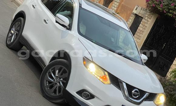 Dieundeu Occasion Nissan Rogue White Auto in Dakar in Dakar