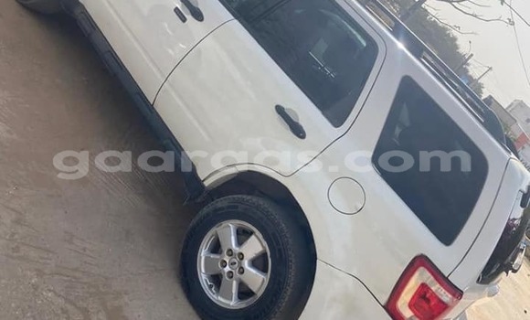 Dieundeu Occasion Ford Escape White Auto in Dakar in Dakar Dieundeu Occasion Ford Escape White Auto in Dakar in Dakar