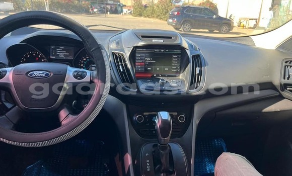 Acheter Occasion Voiture Ford Escape Noir à Dakar, Dakar Acheter Occasion Voiture Ford Escape Noir à Dakar, Dakar