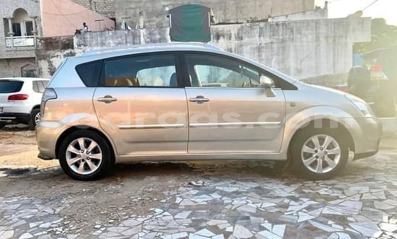 Acheter Occasion Voiture Toyota Verso Gris à Dakar, Dakar