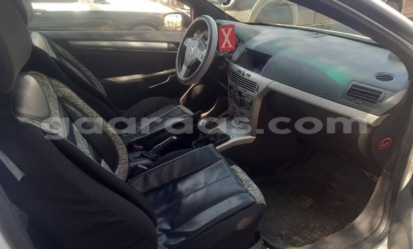 Acheter Occasion Voiture Opel Astra Blanc à Dakar, Dakar Acheter Occasion Voiture Opel Astra Blanc à Dakar, Dakar