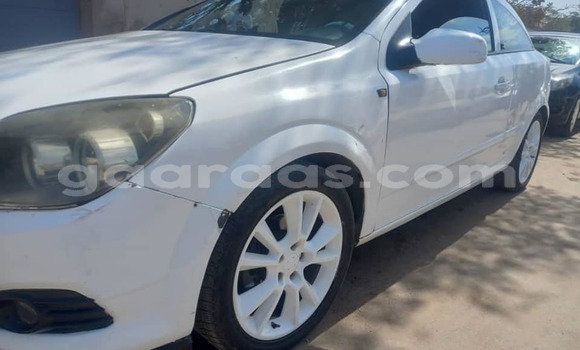 Acheter Occasion Voiture Opel Astra Blanc à Dakar, Dakar Acheter Occasion Voiture Opel Astra Blanc à Dakar, Dakar
