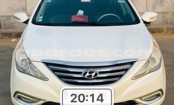 Acheter Occasion Voiture Hyundai Sonata Blanc à Dakar, Dakar Acheter Occasion Voiture Hyundai Sonata Blanc à Dakar, Dakar