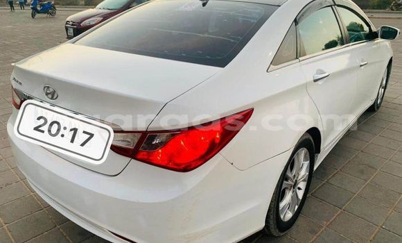 Acheter Occasion Voiture Hyundai Sonata Blanc à Dakar, Dakar Acheter Occasion Voiture Hyundai Sonata Blanc à Dakar, Dakar