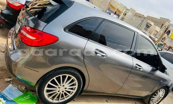 Acheter Occasion Voiture Mercedes‒Benz B-klasse Autre à Dakar, Dakar Acheter Occasion Voiture Mercedes‒Benz B-klasse Autre à Dakar, Dakar