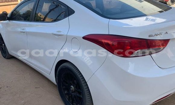 Acheter Occasion Voiture Hyundai Elantra Blanc à Dakar, Dakar Acheter Occasion Voiture Hyundai Elantra Blanc à Dakar, Dakar