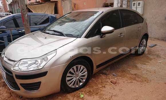 Acheter Occasion Voiture Citroen C4 Beige à Dakar, Dakar Acheter Occasion Voiture Citroen C4 Beige à Dakar, Dakar