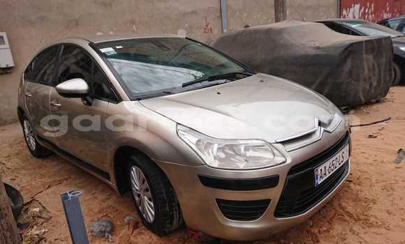 Acheter Occasion Voiture Citroen C4 Beige à Dakar, Dakar Acheter Occasion Voiture Citroen C4 Beige à Dakar, Dakar