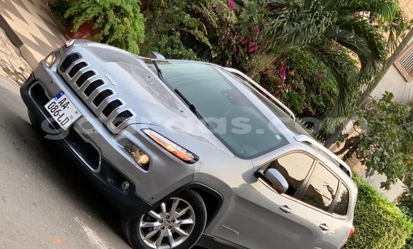 Acheter Occasion Voiture Jeep Cherokee Gris à Dakar, Dakar