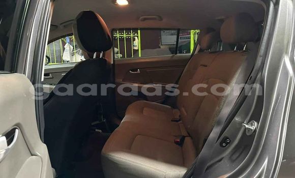 Dieundeu Occasion Kia Sportage Silver Auto in Dakar in Dakar Dieundeu Occasion Kia Sportage Silver Auto in Dakar in Dakar