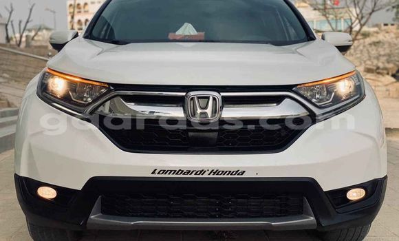 Buy Used Honda CR–V White Car in Dakar in Dakar Buy Used Honda CR–V White Car in Dakar in Dakar
