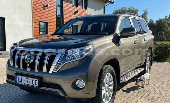 Buy Used Toyota Land Cruiser Prado Brown Car in Dakar in Dakar Buy Used Toyota Land Cruiser Prado Brown Car in Dakar in Dakar