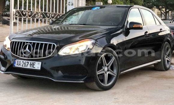Dieundeu Occasion Mercedes-Benz E-Classe Black Auto in Dakar in Dakar Dieundeu Occasion Mercedes-Benz E-Classe Black Auto in Dakar in Dakar