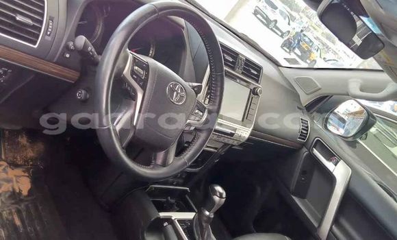 Buy Used Toyota Land Cruiser Prado White Car in Dakar in Dakar Buy Used Toyota Land Cruiser Prado White Car in Dakar in Dakar