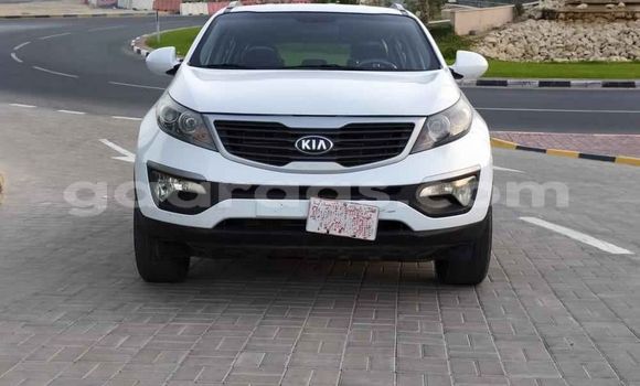 Dieundeu Occasion Kia Sportage White Auto in Dakar in Dakar