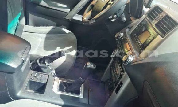 Buy Used Toyota Land Cruiser Prado White Car in Dakar in Dakar Buy Used Toyota Land Cruiser Prado White Car in Dakar in Dakar