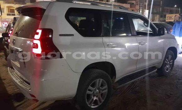 Buy Used Toyota Land Cruiser Prado White Car in Dakar in Dakar Buy Used Toyota Land Cruiser Prado White Car in Dakar in Dakar