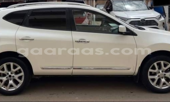 Dieundeu Occasion Nissan Rogue White Auto in Dakar in Dakar Dieundeu Occasion Nissan Rogue White Auto in Dakar in Dakar
