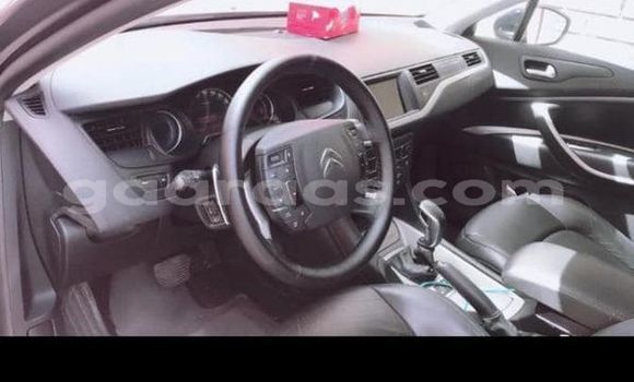 Acheter Occasion Voiture Citroen C5 Noir à Dakar, Dakar Acheter Occasion Voiture Citroen C5 Noir à Dakar, Dakar
