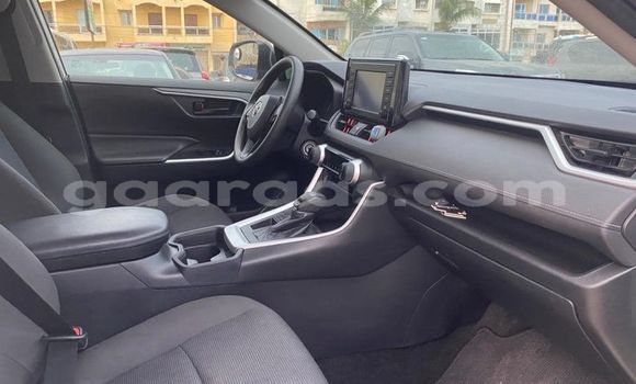 Acheter Occasion Voiture Toyota RAV4 Blanc à Dakar, Dakar Acheter Occasion Voiture Toyota RAV4 Blanc à Dakar, Dakar