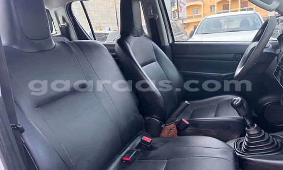 Dieundeu Beess Toyota Hilux White Auto in Dakar in Dakar Dieundeu Beess Toyota Hilux White Auto in Dakar in Dakar