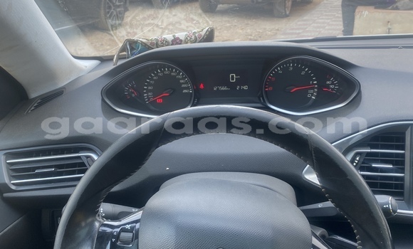 Acheter Import Voiture Peugeot 308 Blanc à Dakar, Dakar Acheter Import Voiture Peugeot 308 Blanc à Dakar, Dakar
